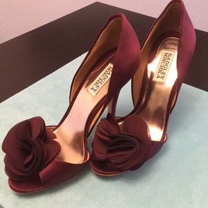 Badgley Mischka satin pumps